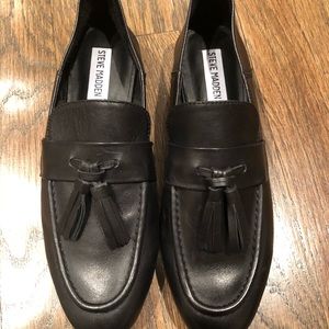 BRAND NEW Steve Madden Black Loafers Size 8M